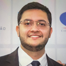 Dr. Higor Felipe Silva